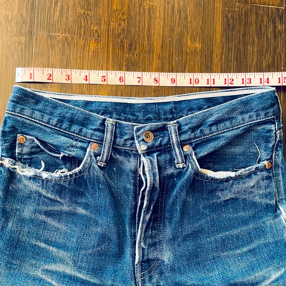 Chimala Distressed Cropped Blue Jeans - Picture 6 of 9